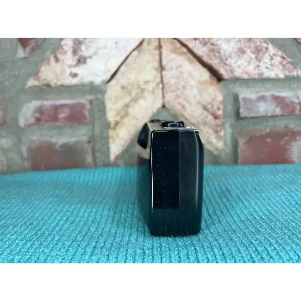 Rikinon 35mm Focus free Camera